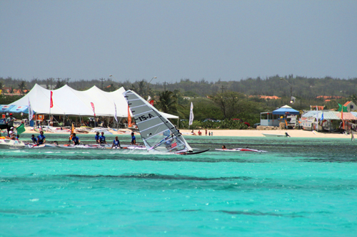 Aruba Hi-Winds 2010 Begins Today