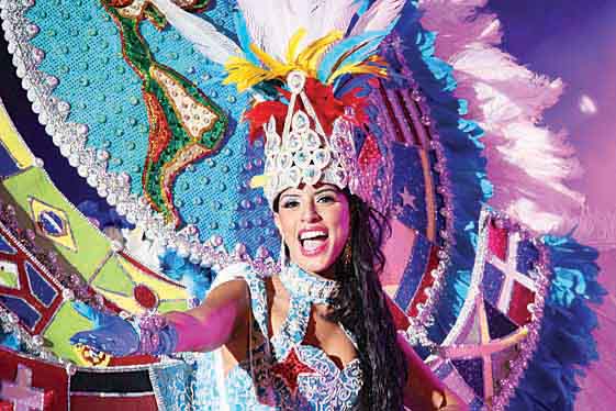 Best Show, Best Costume, Best Make, Queen Samantha Anais Robert .jpg