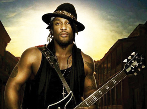 dangelo-photo-400x295-1.jpg