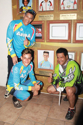 Zaithyel Soekandar with Minister Visser and Parliamentarian Donny Rasmijn.jpg