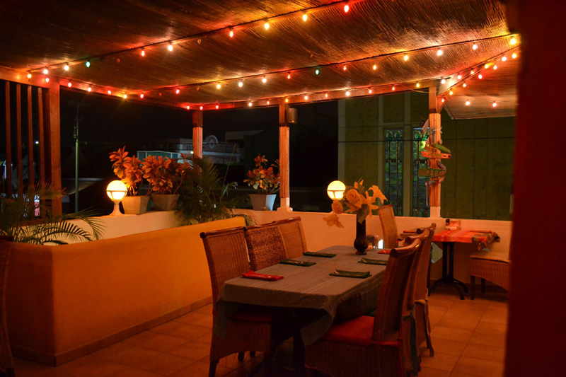 Would you like to enjoy a delicious outside dinner.jpg