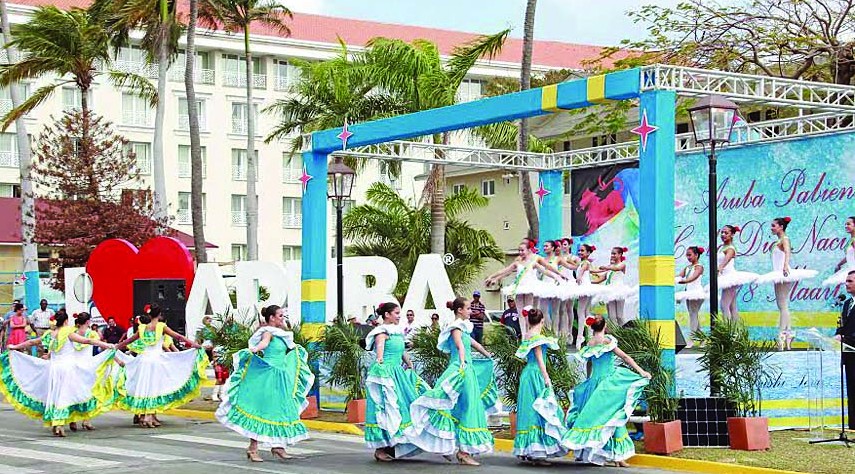 folkloric dance show.jpg