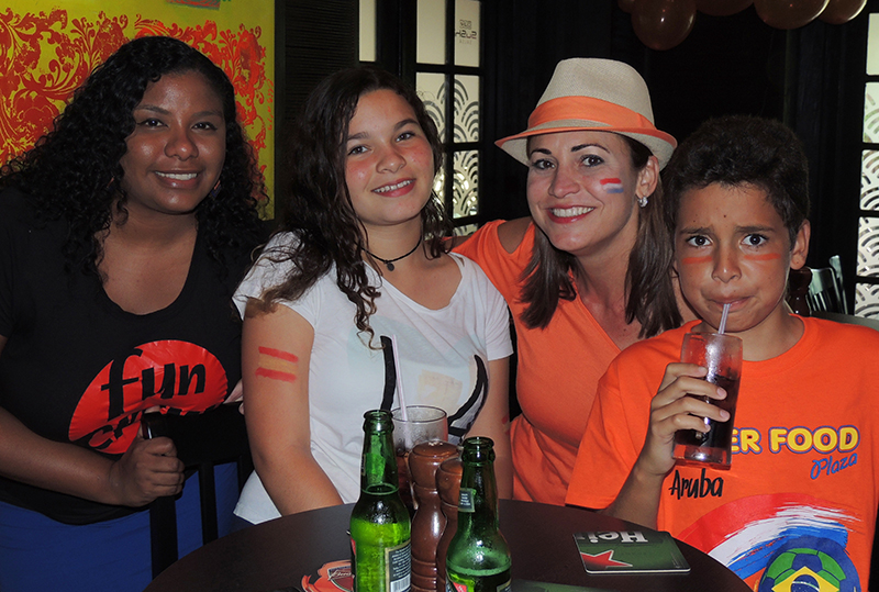 Amazonia-Sports-Bar-03.jpg