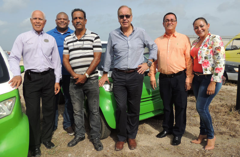 Divi Resorts Aruba donated electric cars to the Automobile Repair and Maintenance school