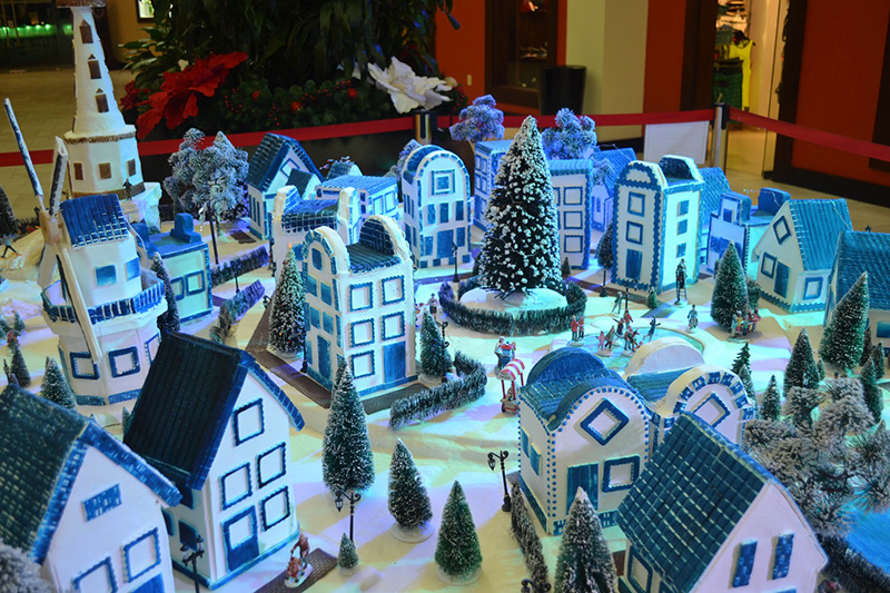 Delft Blue Miniature Village 2.JPG