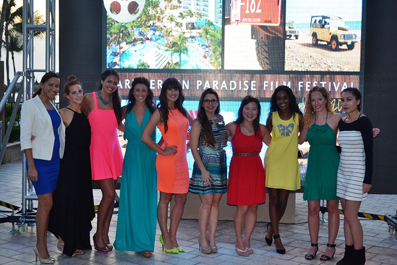 Group of Vloggers and Journalists with Arub Marriott & Diamond PR Reps.JPG