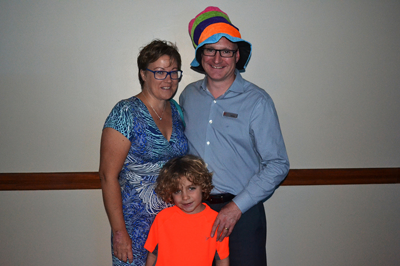 Matt-Knights-with-his-family.jpg