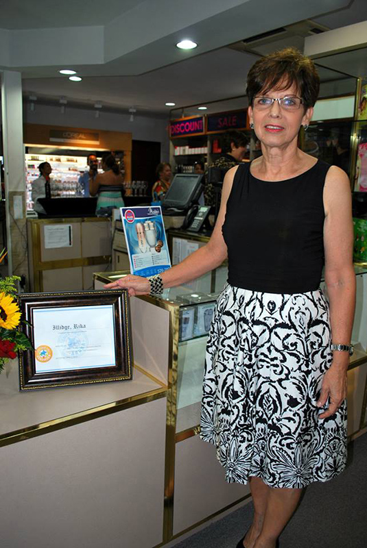 Maggy's Aruba in San Nicolas first to earn Certification Award in Service Delivery