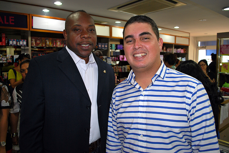 Maggy's Aruba in San Nicolas first to earn Certification Award in Service Delivery