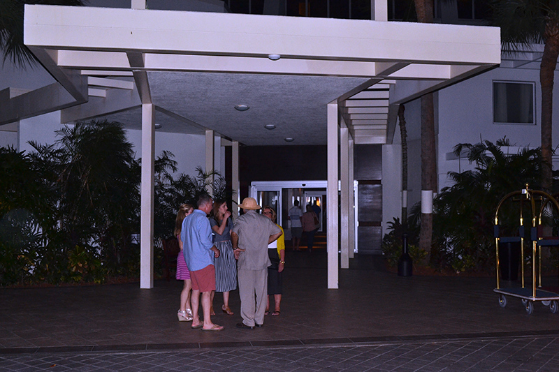 Dark-Lobby-Entrance-at-Aruba-Marriott.jpg