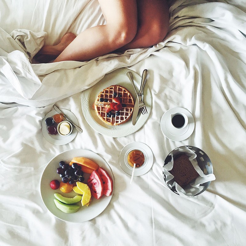 aruba-breakfast-in-bed-hyatt-regency