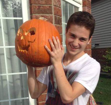 VisitAruba Halloween Creative Pumpkin Contest 1.jpg