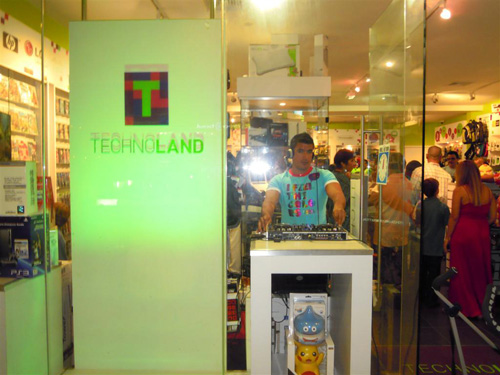 opening-Techno-Land-17.jpg